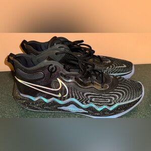 Kevin Love - PE/Player Sample